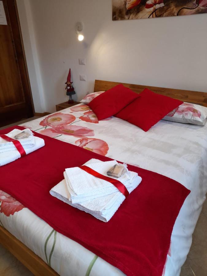 B&B La Casa Di Loretta Paderno エクステリア 写真